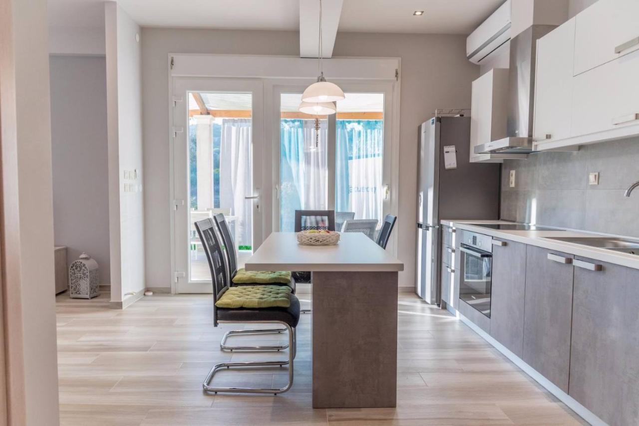Athena Apartments Vitaládes Extérieur photo